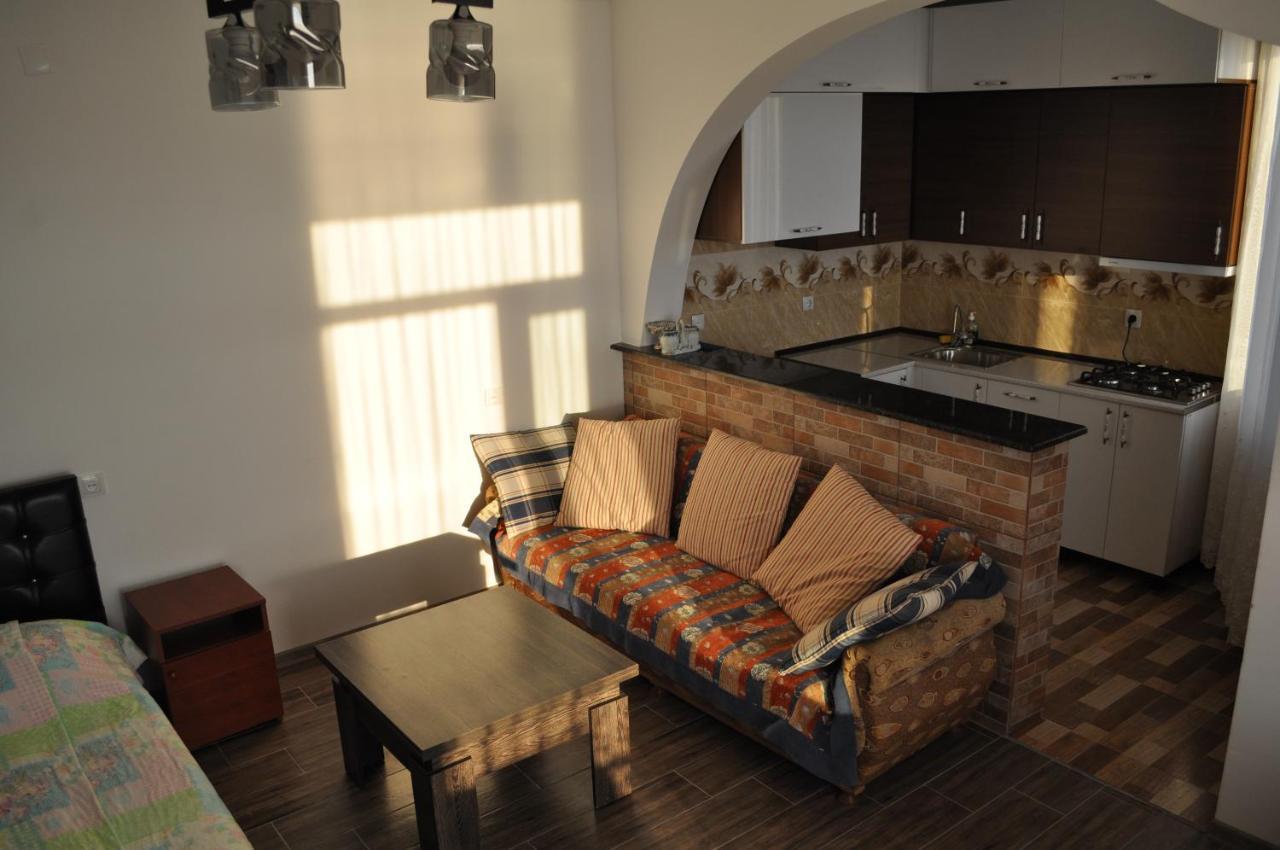 Akhmed Guest House Kvariati Buitenkant foto